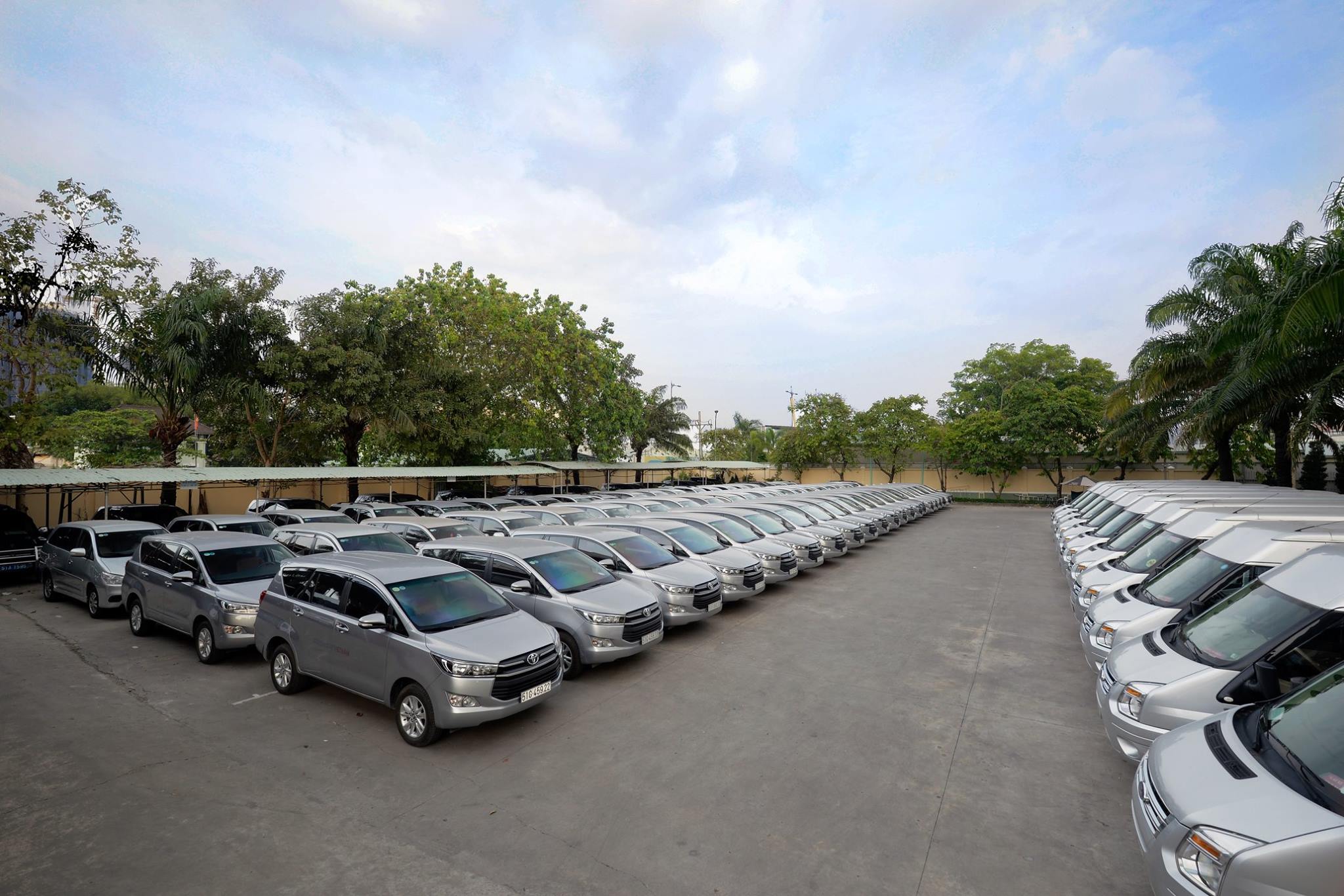 thuê-xe-innova-7-chỗ
